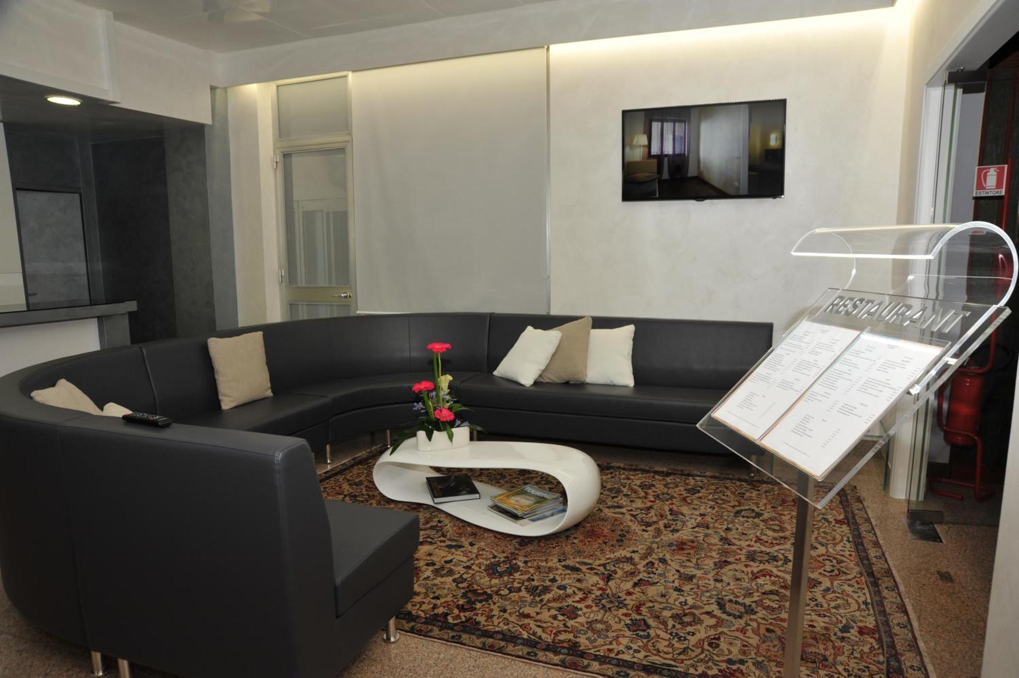 Hotel Astoria Фермо Екстер'єр фото
